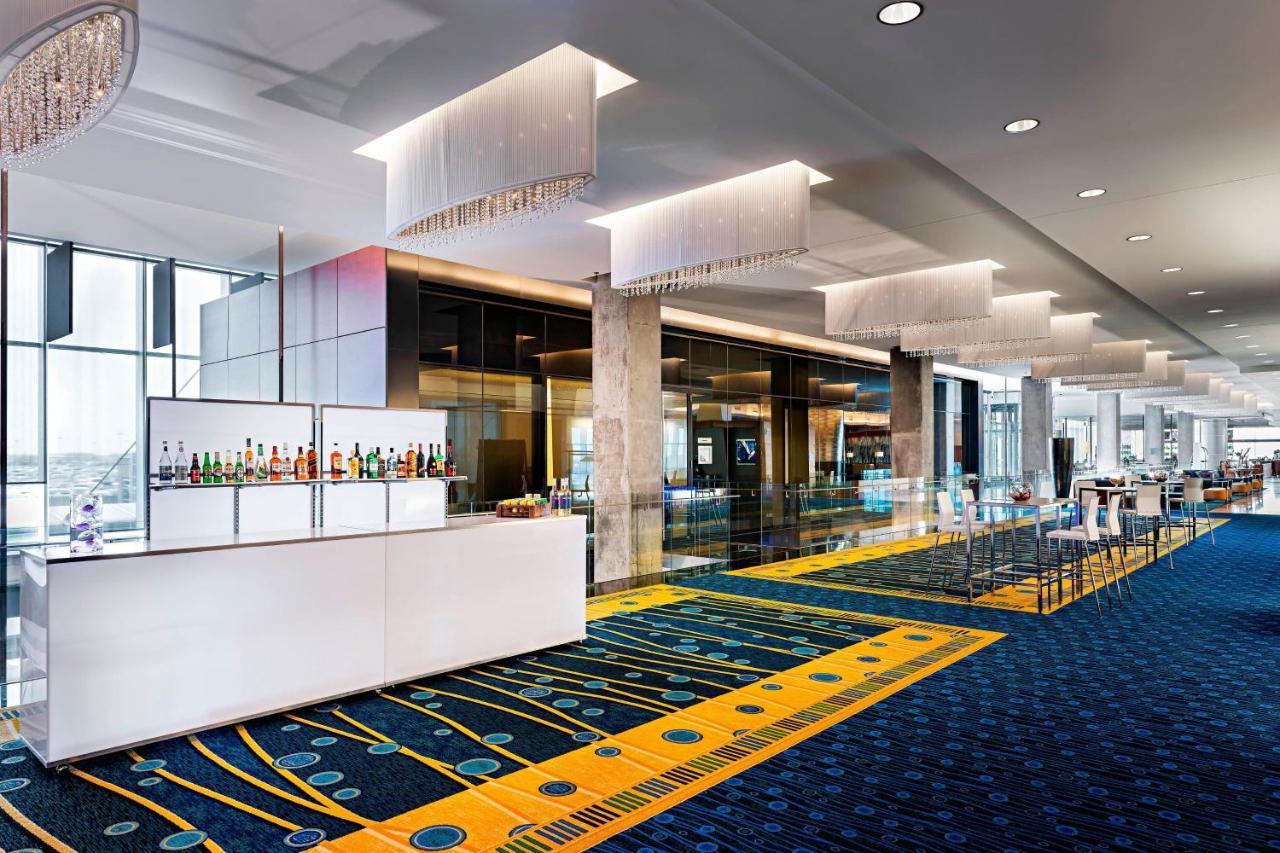 Marriott Montreal Airport In-Terminal Hotel Дорваль Екстер'єр фото