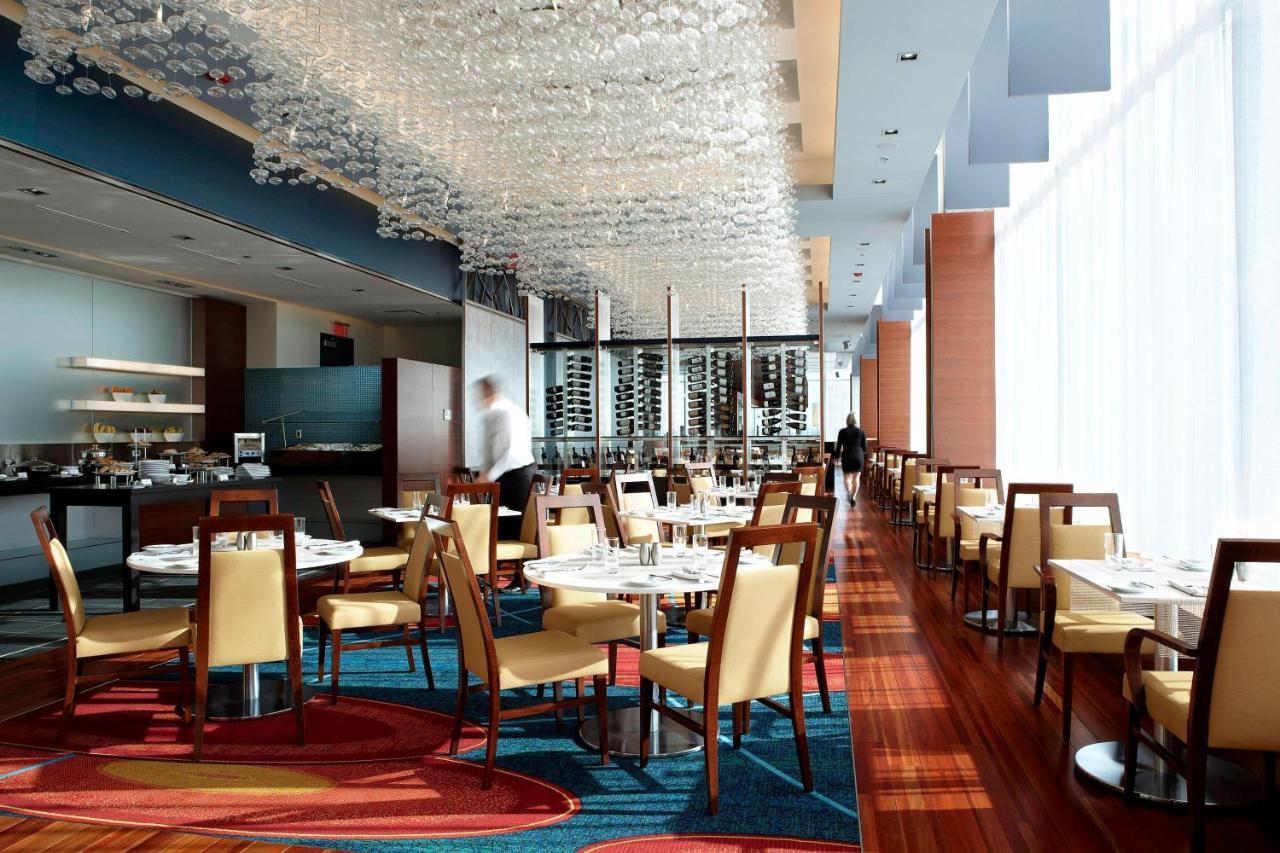 Marriott Montreal Airport In-Terminal Hotel Дорваль Екстер'єр фото