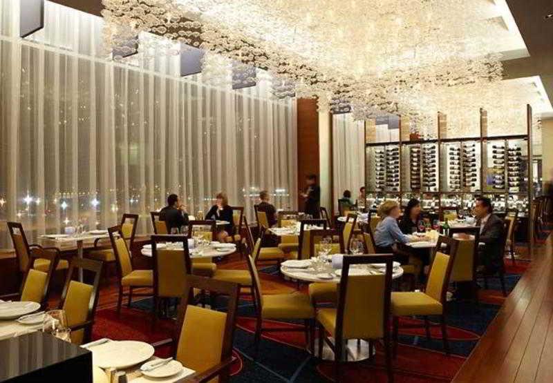 Marriott Montreal Airport In-Terminal Hotel Дорваль Екстер'єр фото