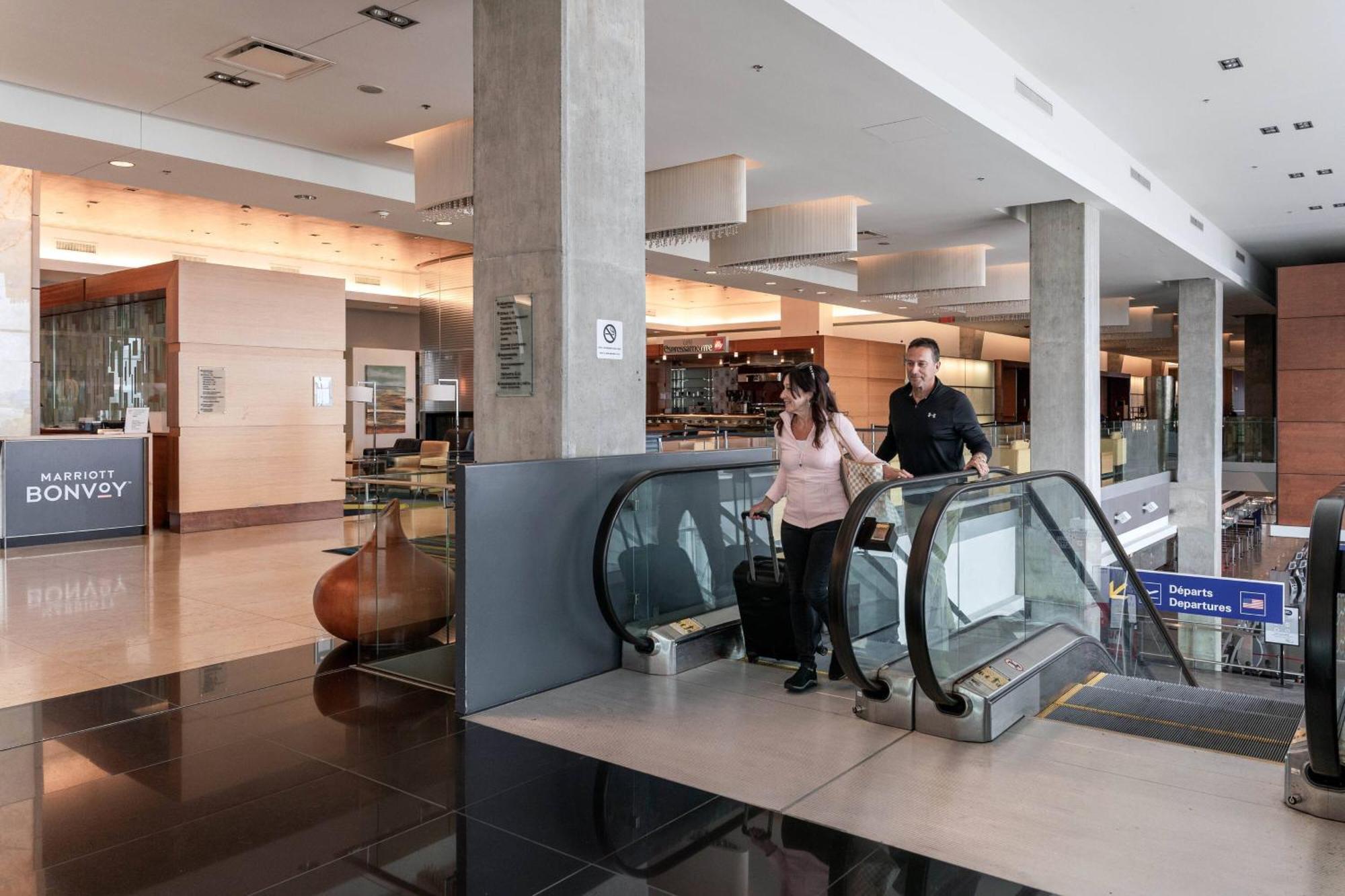 Marriott Montreal Airport In-Terminal Hotel Дорваль Екстер'єр фото