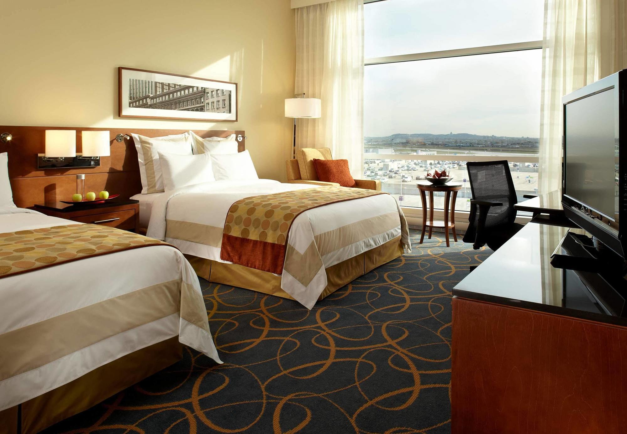 Marriott Montreal Airport In-Terminal Hotel Дорваль Екстер'єр фото
