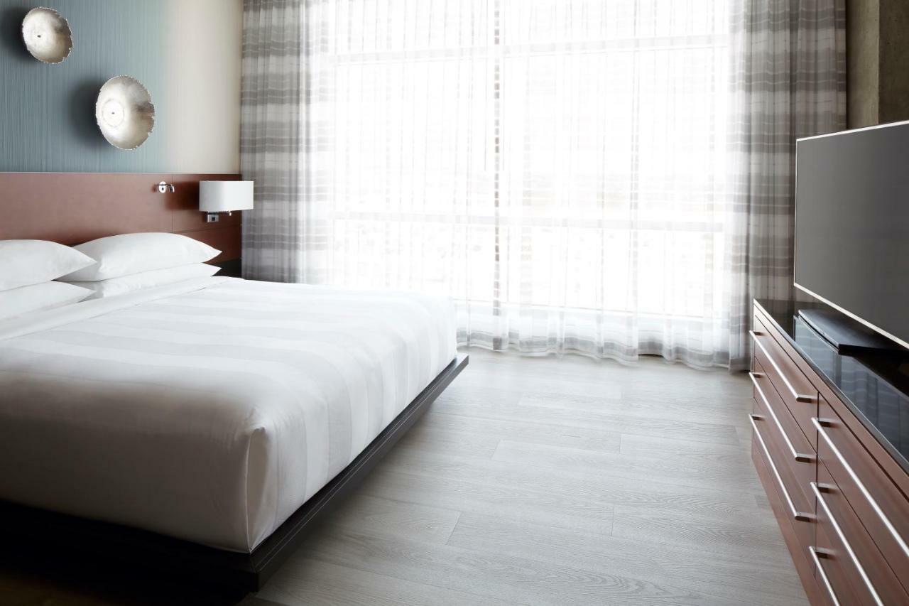 Marriott Montreal Airport In-Terminal Hotel Дорваль Екстер'єр фото