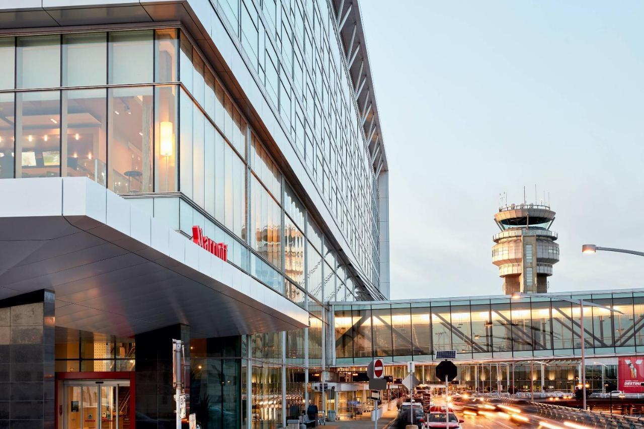 Marriott Montreal Airport In-Terminal Hotel Дорваль Екстер'єр фото